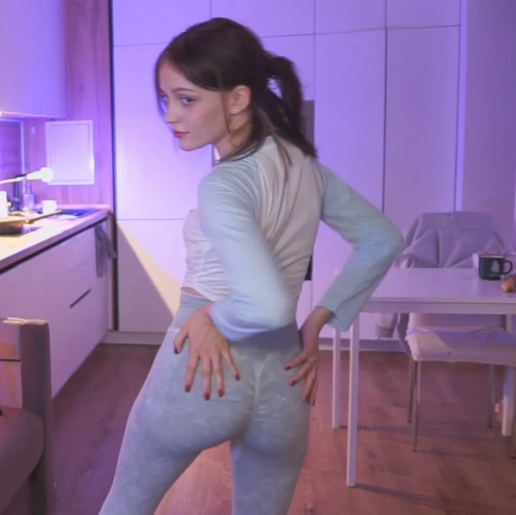 Nenormova слив горячих фото с Boosty #20