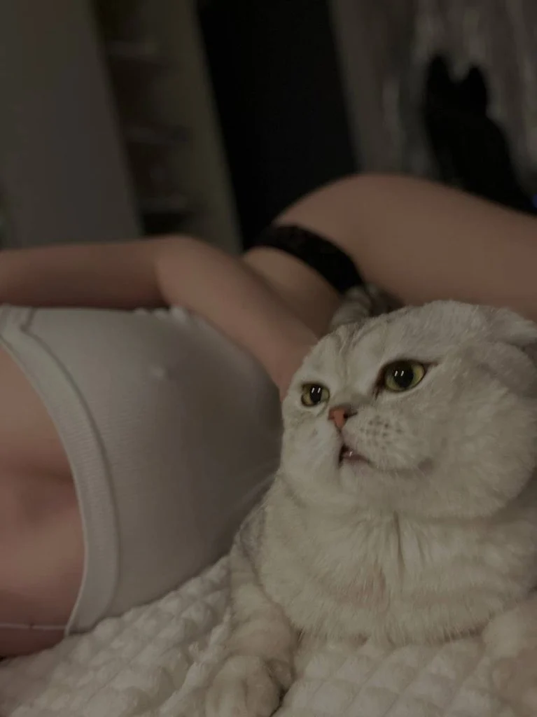 Valyusha слив горячих фото с Boosty #2